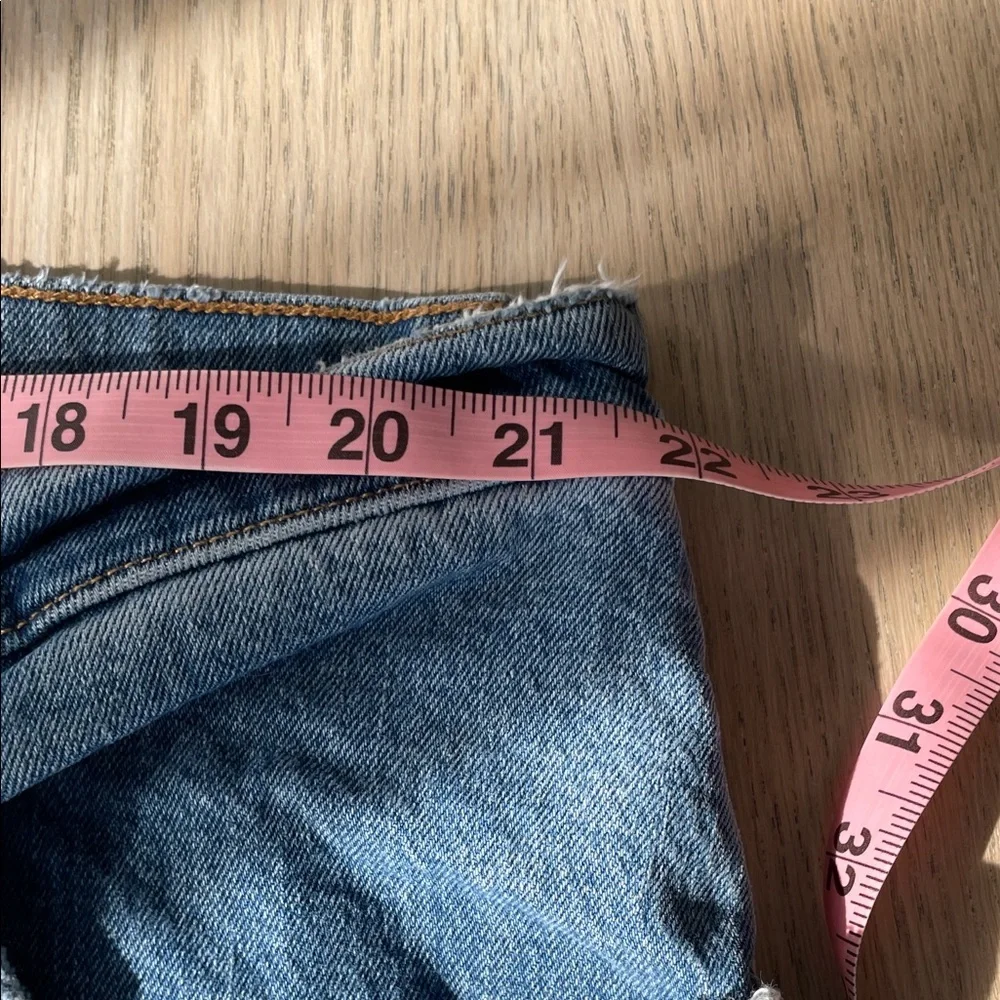 🧚‍♀️Abercrombie & Fitch Light Blue Straight Leg Jeans - Picture 4 of 9